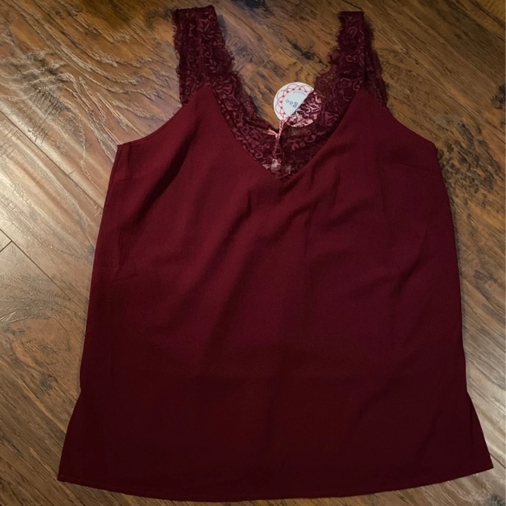 Ladies Umgee Sleeveless Tank Lace Top